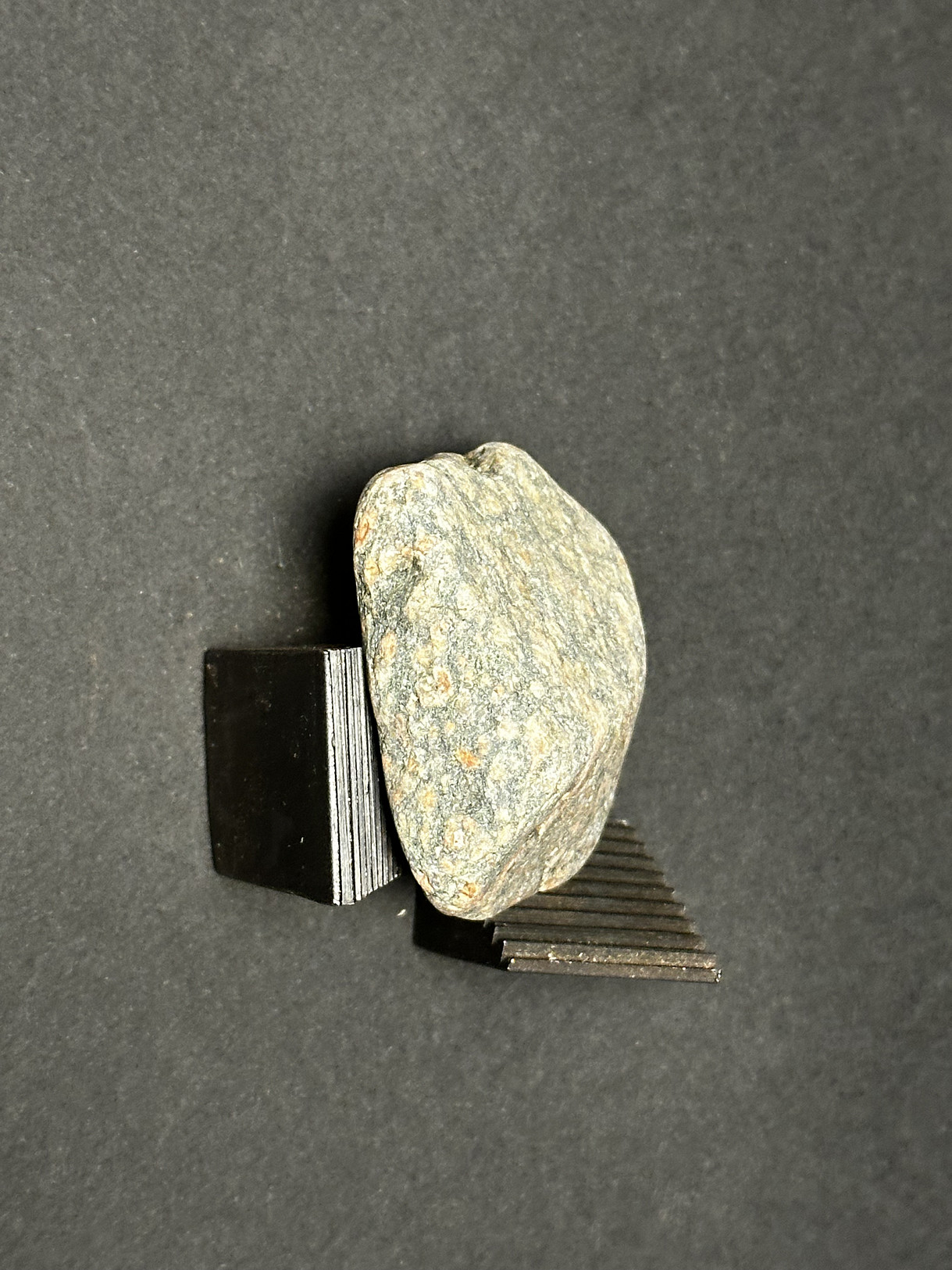 Augen Gneiss specimen